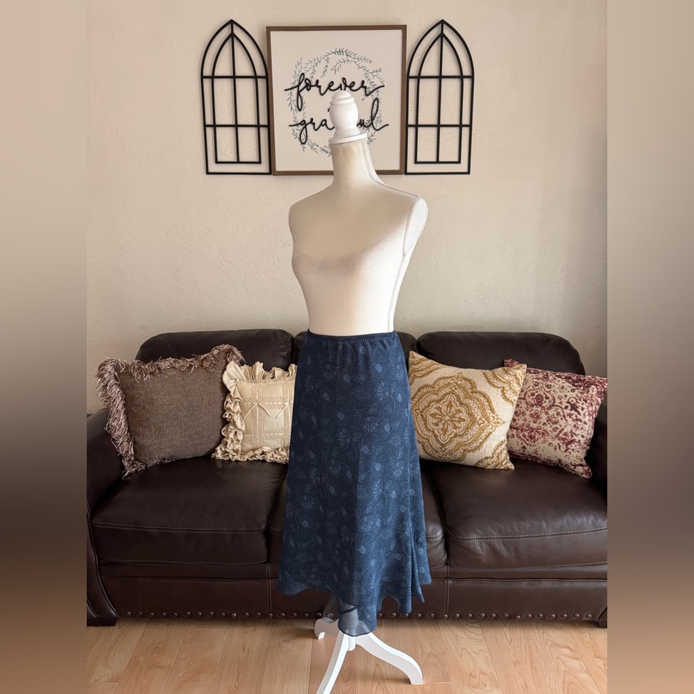 Vintage Y2K Navy Blue Paisley Floral Ruffled Hem Skirt Size M Whimsical - Picture 8 of 12